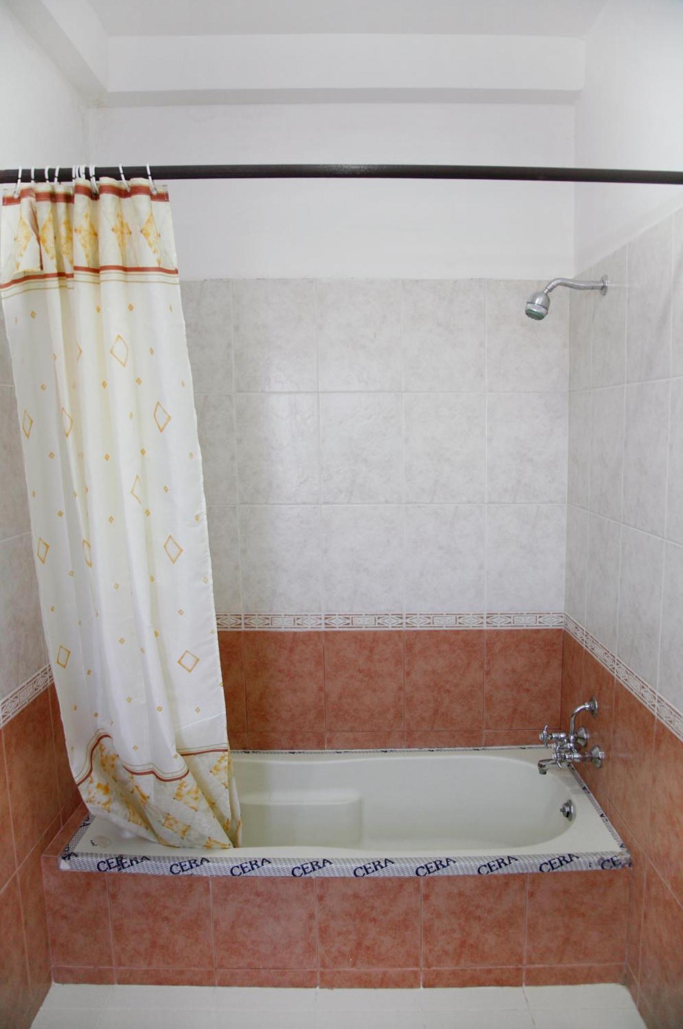 Hotel Bhakti Dhama Vrindāvan Rom bilde