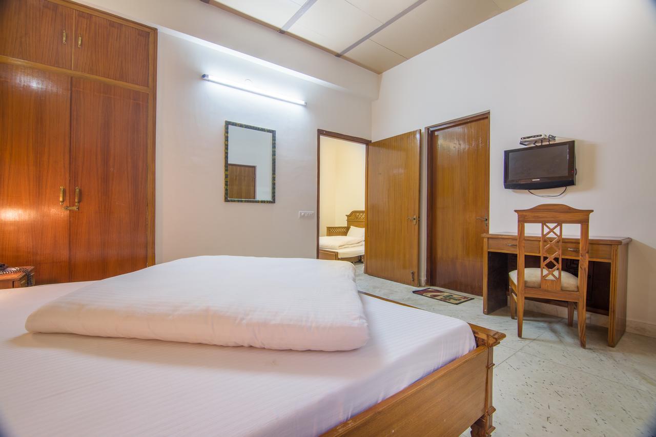 Hotel Bhakti Dhama Vrindāvan Eksteriør bilde